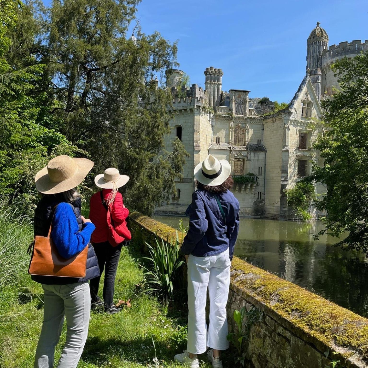 Ecolodges De Reve Dans Un Chateau De Conte De Fees Les-Trois-Moutiers Zewnętrze zdjęcie